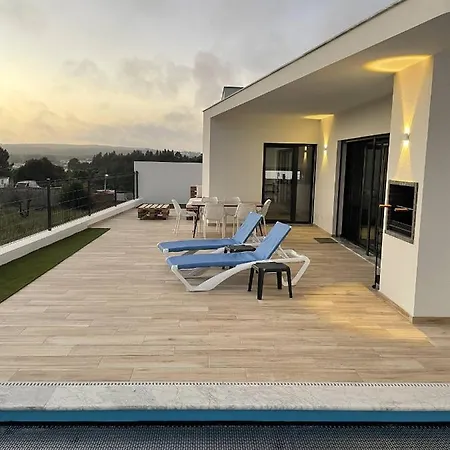 Casa Felino Vila Nadadouro