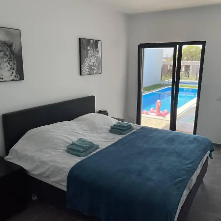 Vila Casa Felino Nadadouro