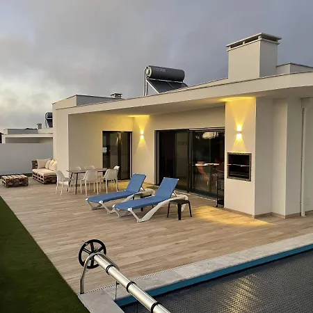 Casa Felino Vila Nadadouro